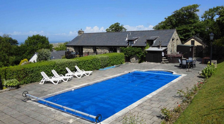 The Old Farmhouse Bed & Breakfast Swimming Pool Snowdonia